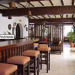 Апарт-отель Lordos Apts