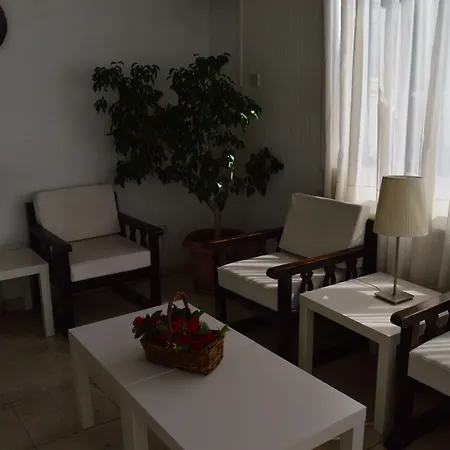 Apartmanhotel Lordos Apts 4*