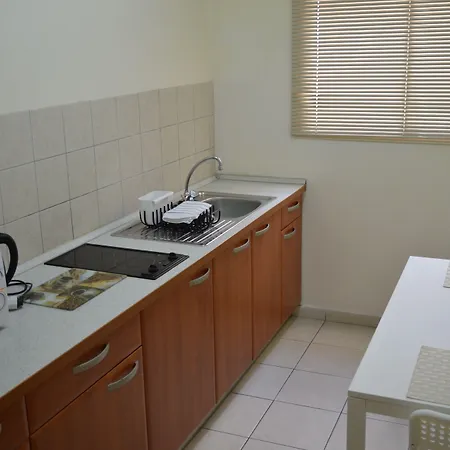 Apartmanhotel Lordos Apts 4*