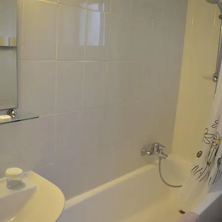 Lägenhetshotell Lordos Apts 2*