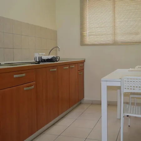 Lägenhetshotell Lordos Apts 2*