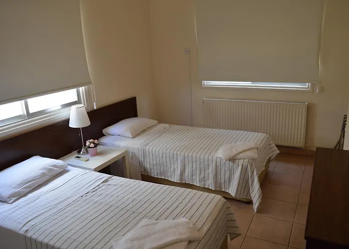 Apartahotel Lordos Apts 4*