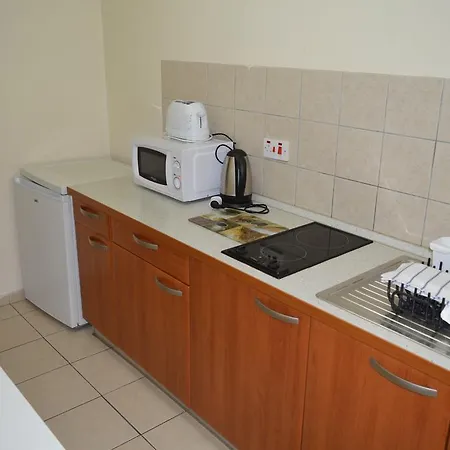 Ξενοδοχείο με διαμερίσματα Lordos Apts Λεμεσός