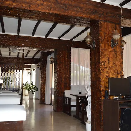 Lordos Apts Ξενοδοχείο με διαμερίσματα 2*